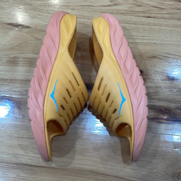 Hoka one Ora recovery slide amber yellow shell coral sz womens 10 men’s 8 - Picture 4 of 9